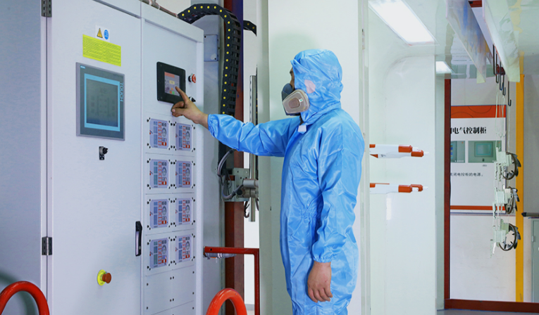 工控機(jī)在研究所機(jī)械設(shè)備中有著廣泛的應(yīng)用，可以提高生產(chǎn)效率、精度和可靠性，是現(xiàn)代制造業(yè)和自動(dòng)化生產(chǎn)的重要支撐。