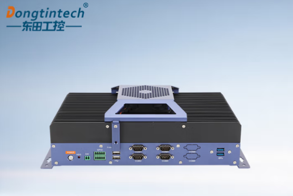 東田嵌入式工業(yè)電腦主機(jī).png