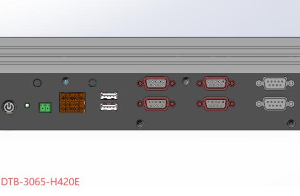 東田嵌入式工控機(jī)端口.png